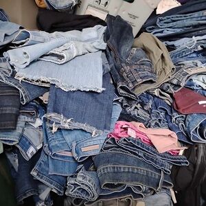 20 pair resealable bundle of women’s high quality jeans sz 0-8